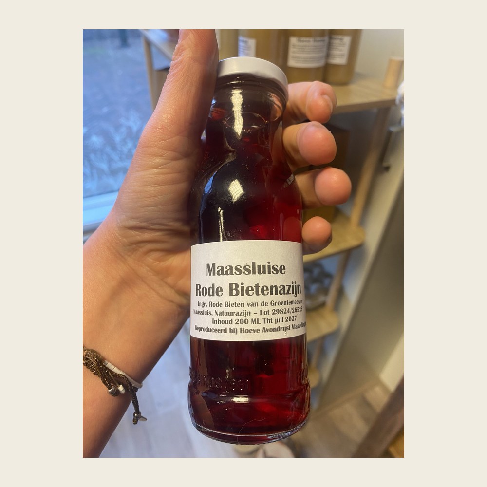 Rode bieten azijn